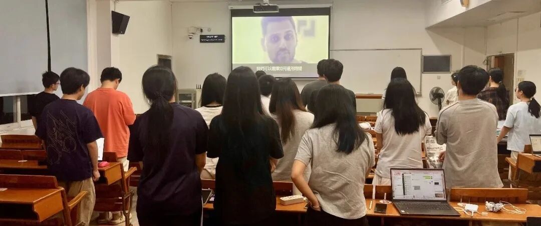 关于人工智能时代音乐创作与音乐教育的这10个问题发人深思，因为AI 从根本上改变了音乐的生产方式、流通逻辑和价值基础