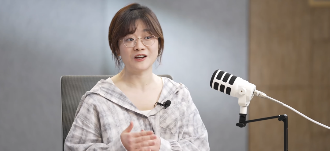 万字长文梳理「罗福莉」三个半小时的访谈：2026年不是Agent元年，是生产力爆发年