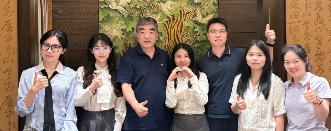 就亚利桑那州立大学教授提出来的人工智能与高等教育的十个问题，我采访了千问、KIMI、和Deepseek，看看他们怎么说？