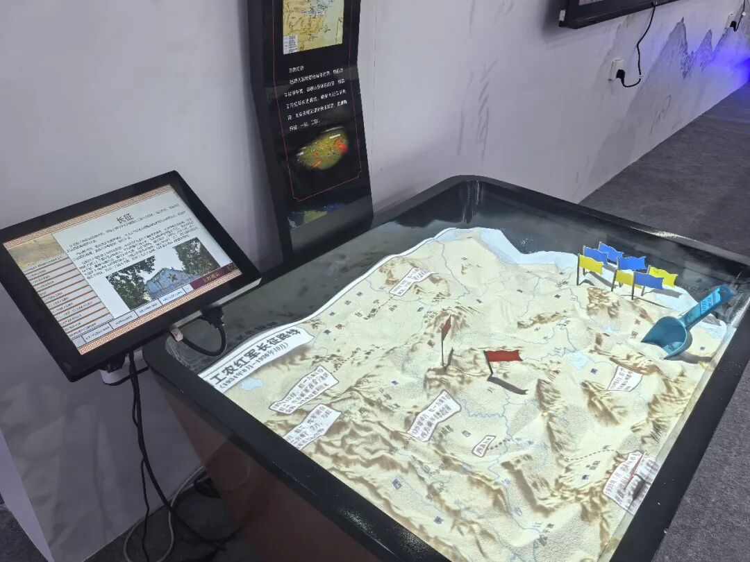 这款数字沙盘我们可以“利旧手搓”——第87届教装展观察（五）