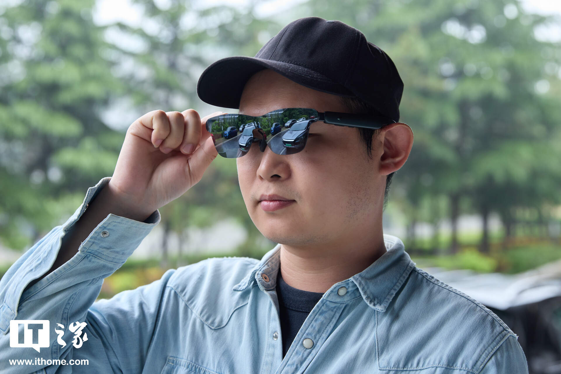 【IT之家评测室】把 267 吋巨幕戴在头上、将 AI 融入日常：雷鸟 GT Max / V4 智能眼镜评测
