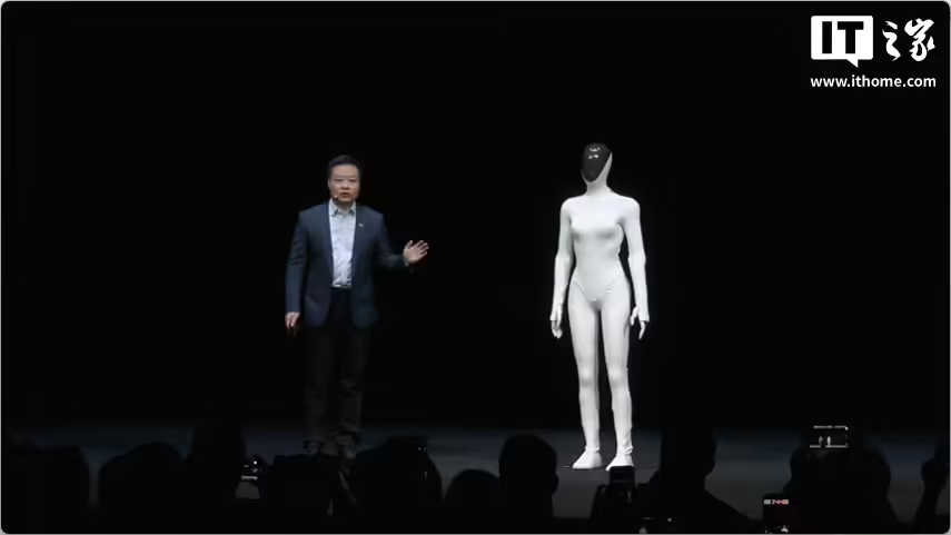 消息称小鹏机器人进入量产冲刺阶段：年底量产，预计 2027 年一季度进入线下门店担任导购