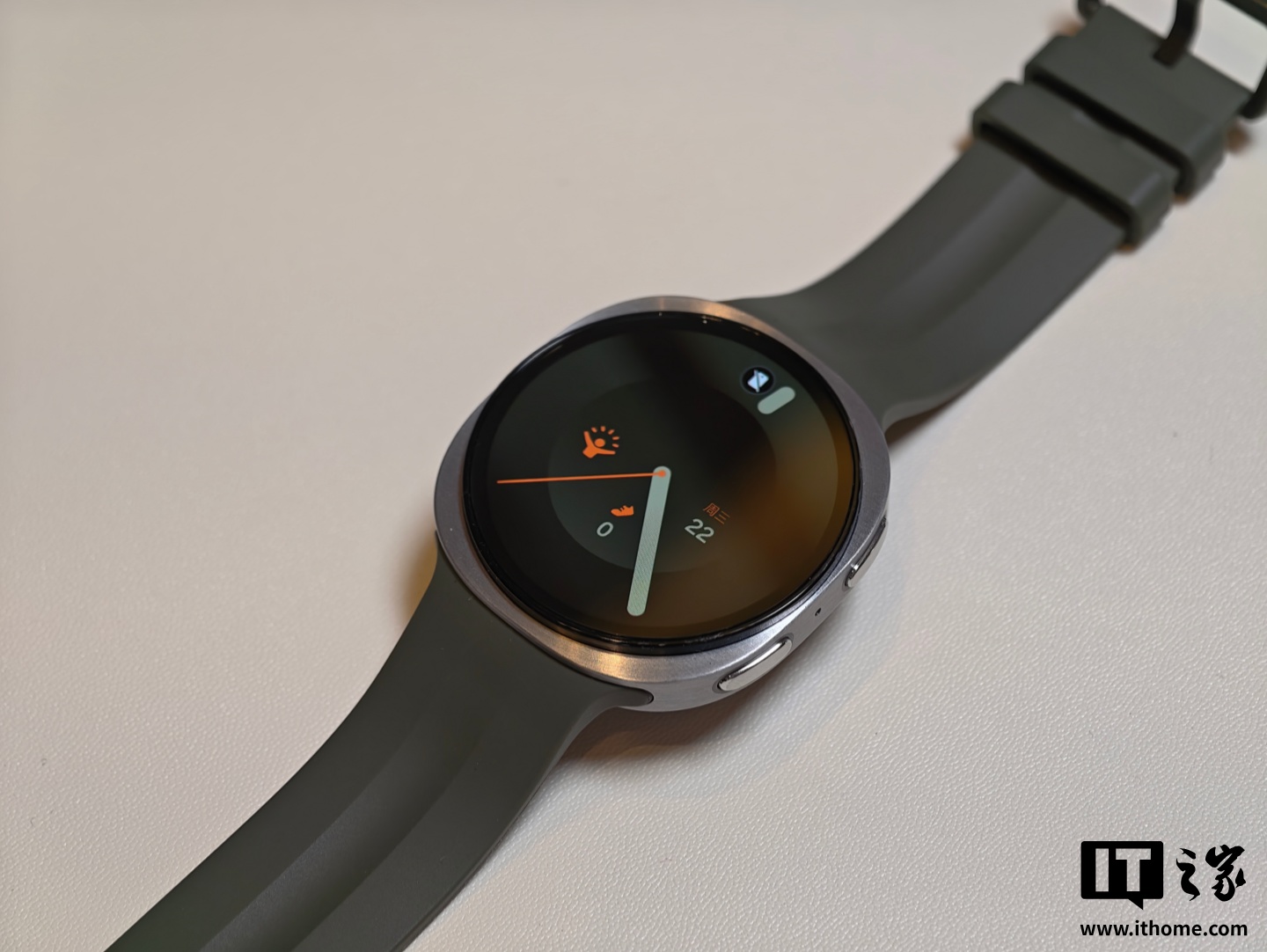 三星 Galaxy Watch 9/Ultra2 手表现场实拍：精致轻盈，坚固奢华