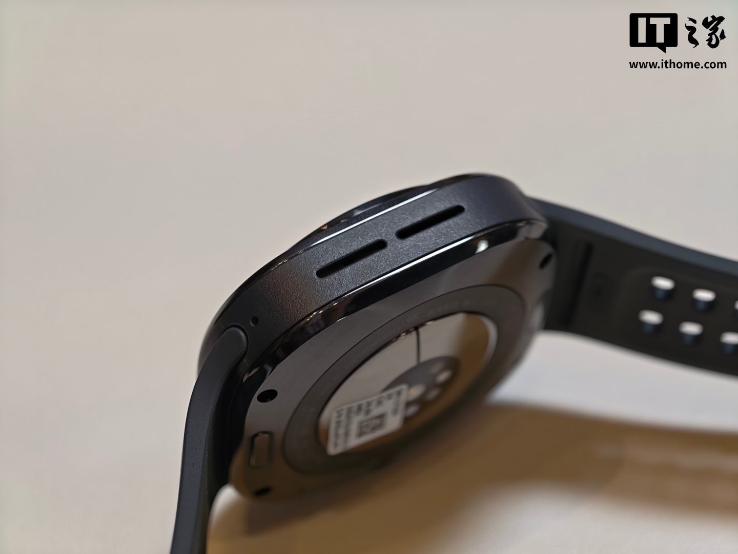 三星 Galaxy Watch 9/Ultra2 手表现场实拍：精致轻盈，坚固奢华
