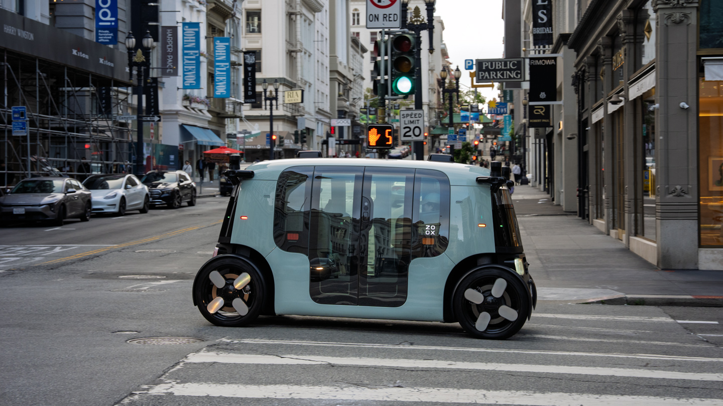 亚马逊 Zoox 获得首份专用 Robotaxi 临时豁免，可在美国开展付费服务